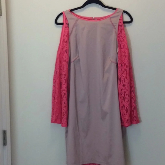 Saks Black Label Peach Lace Cold Shoulder Dress - Picture 8 of 9